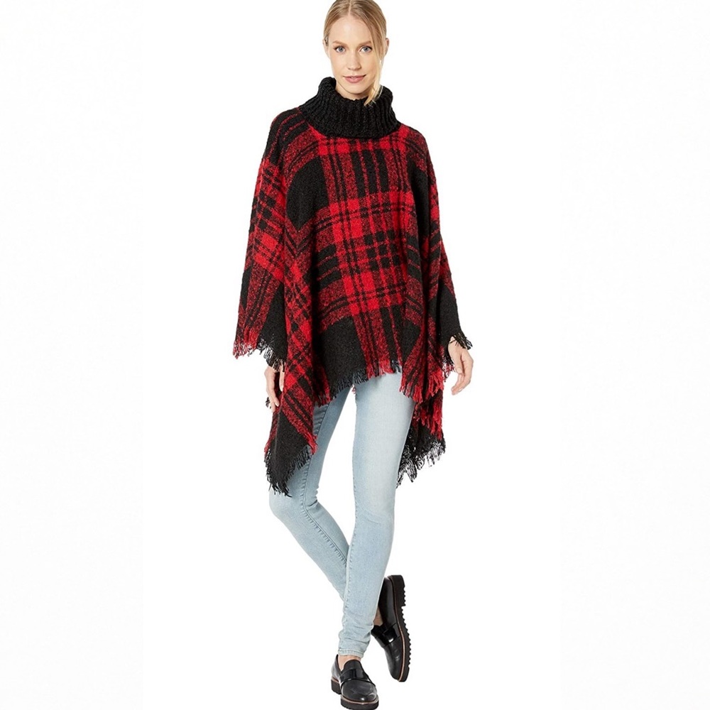 NWT Steve Madden Plaid Boucle Fringe Turtleneck Poncho
